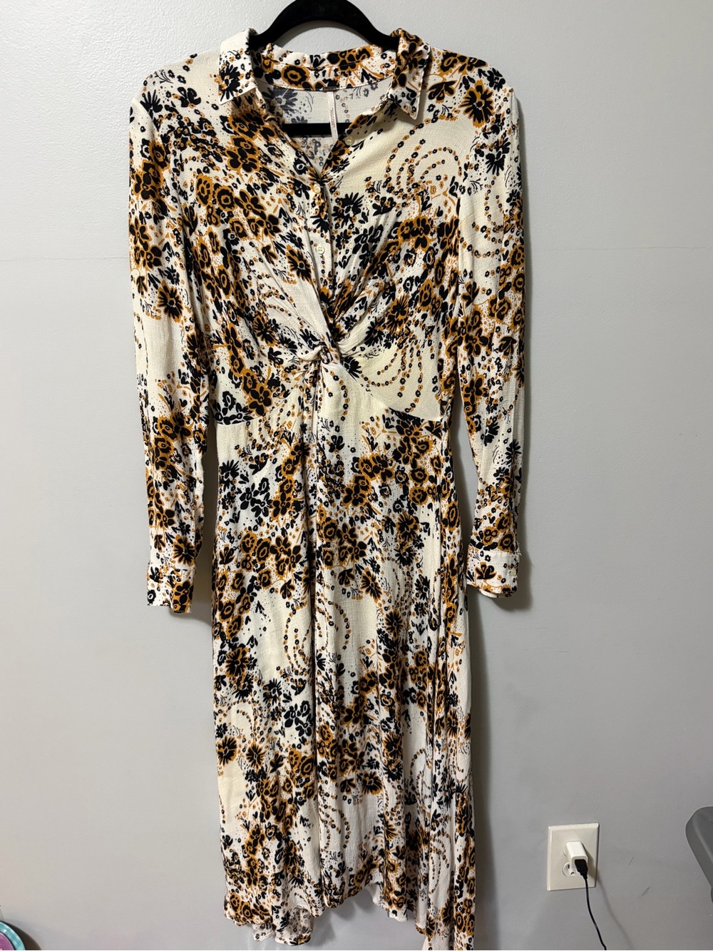 Free People Tough Love Printed Maxi Shirtdress Womens Sz 2 Ivory Cream Boho Chic